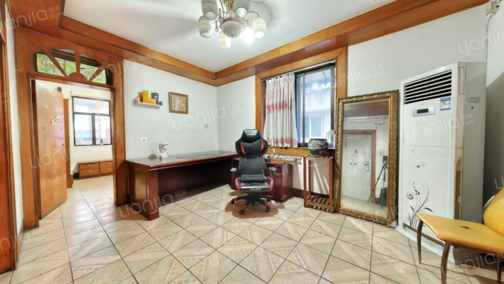 牛沙馨苑二手房实景图