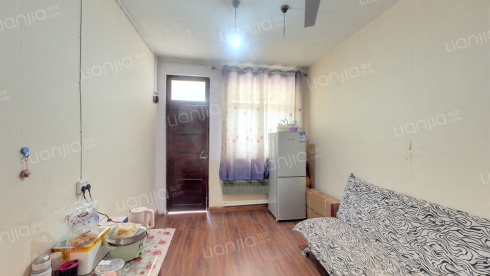 六四六生活区二手房实景图