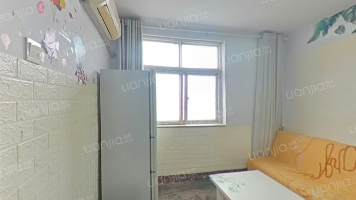 建委家属院二手房实景图