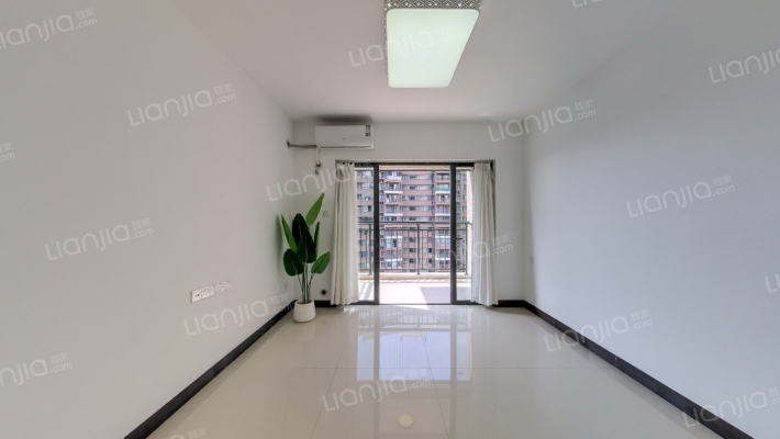 远洋君域二手房实景图