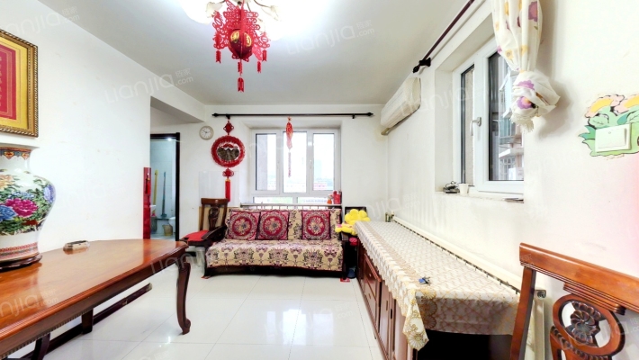 和静家园二手房实景图