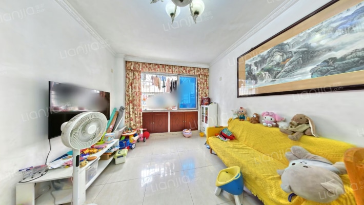 天景山庄西区二手房实景图