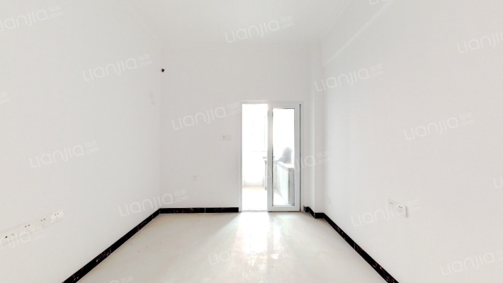 菁英领地二手房实景图