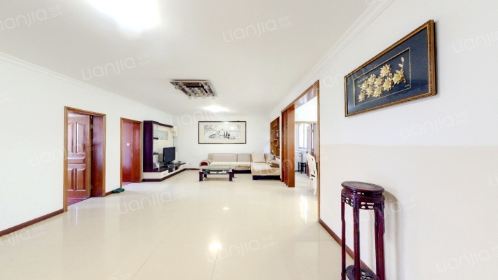 湖畔花苑二手房实景图