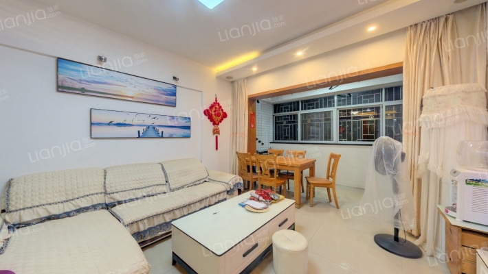 江景新苑二手房实景图