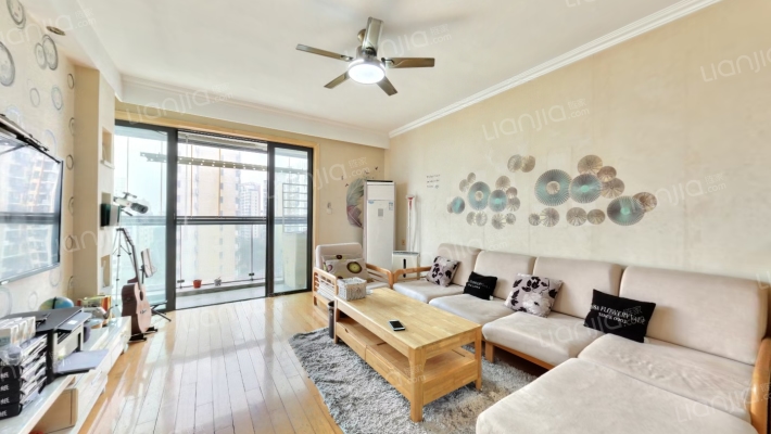 东湖大郡二期二手房实景图