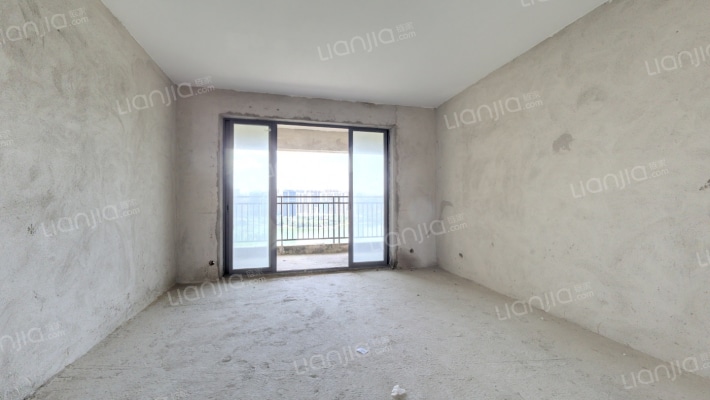 和富湖畔公馆二手房实景图