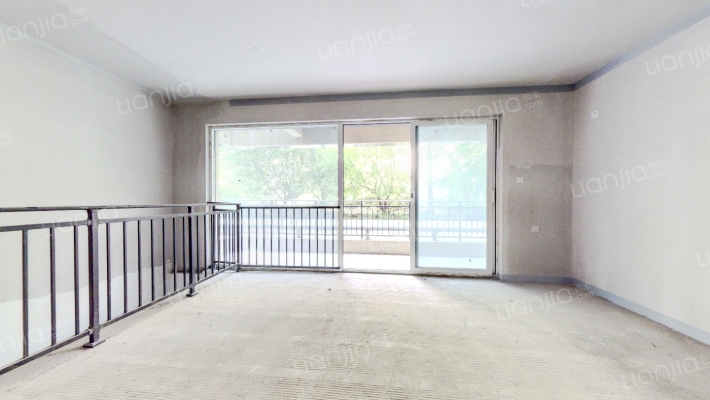 绿地国宝21城二期二手房实景图