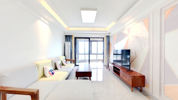 美的桂畔君兰二手房实景图