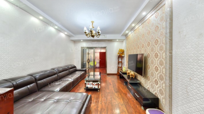 新华春天二手房实景图