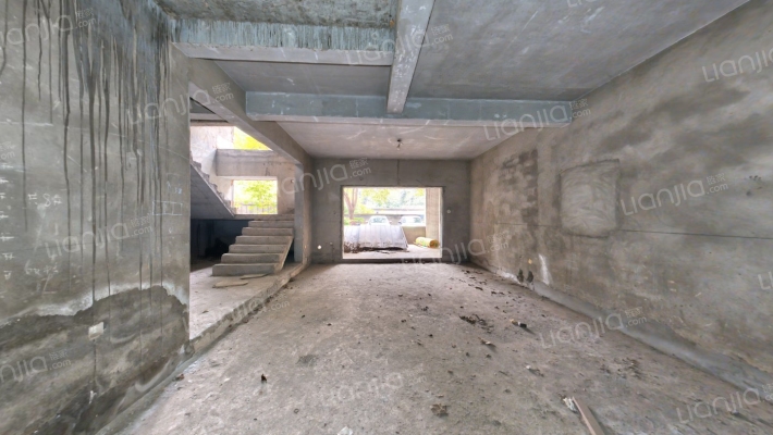 欧郡瑞朗花苑二手房实景图