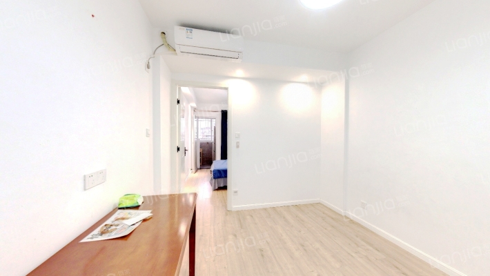 九彩华庭二手房实景图