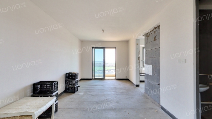 融创江南悦畅园二手房实景图