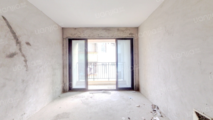 中伦东海岸二手房实景图