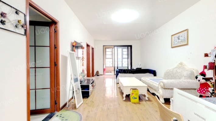 上置雅宾利二手房实景图