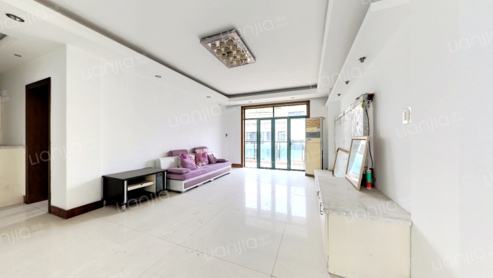 元垄浪琴湾二手房实景图