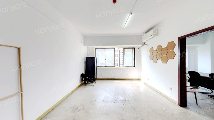 雄海花园二手房实景图