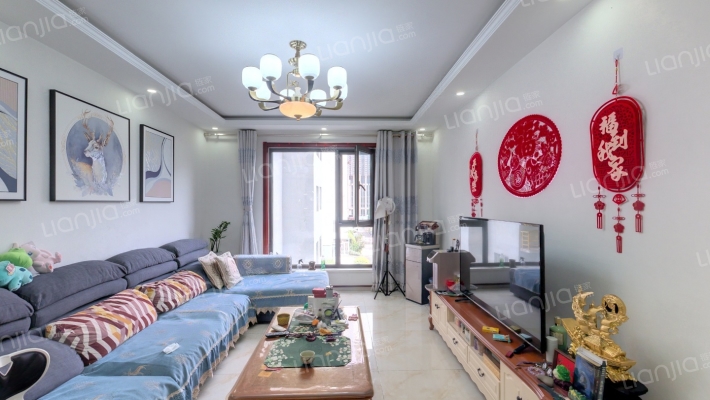 艺彩蓝湾二手房实景图