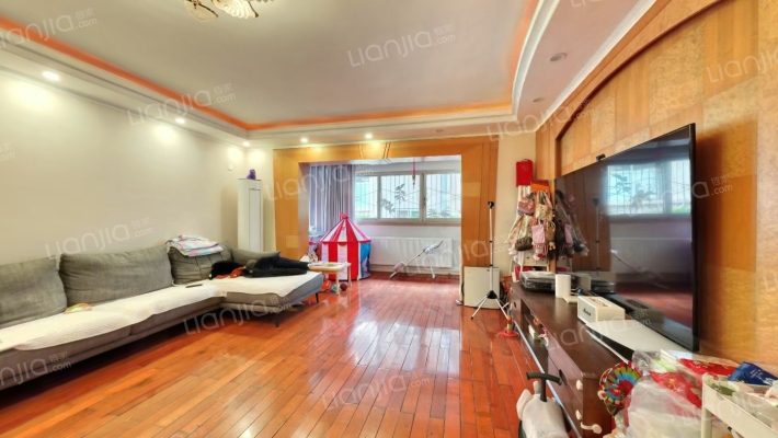 五世同堂街44号二手房实景图