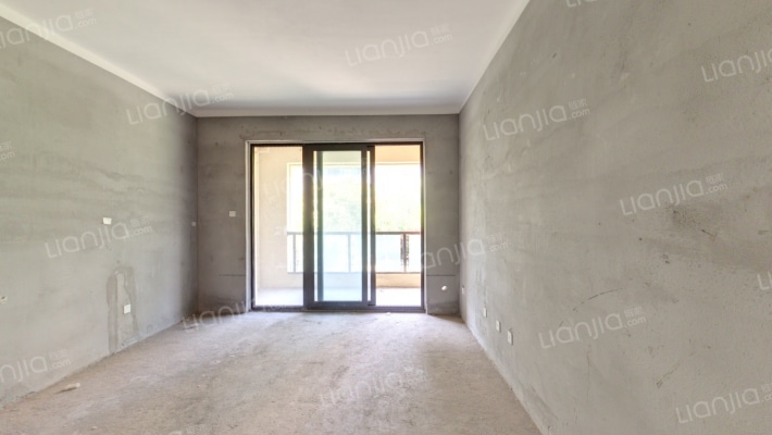 翡翠华庭二手房实景图