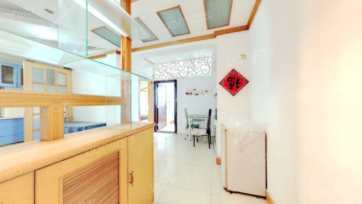 新育社区二手房实景图