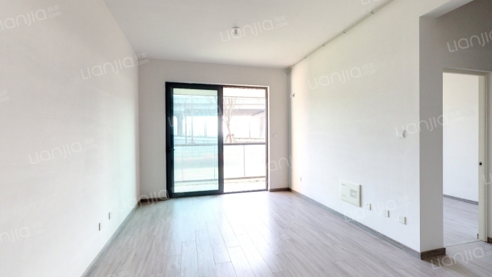 溪悦水岸二手房实景图