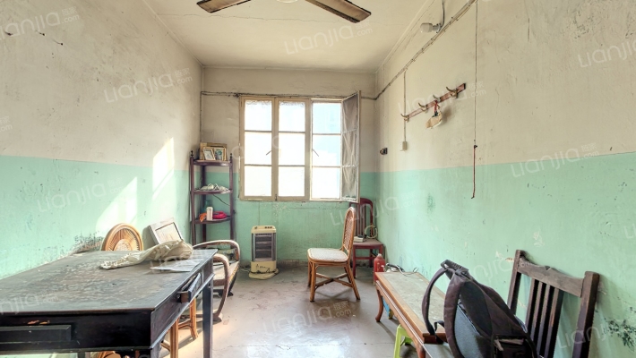 宜城路210号二手房实景图