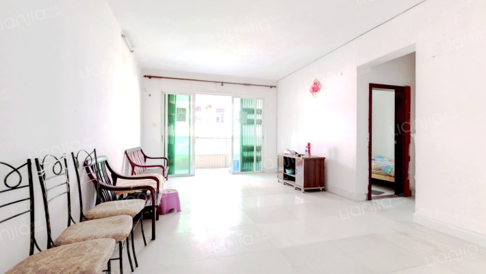 逸翠华庭二期二手房实景图