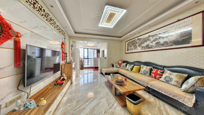 卧龙花园二手房实景图