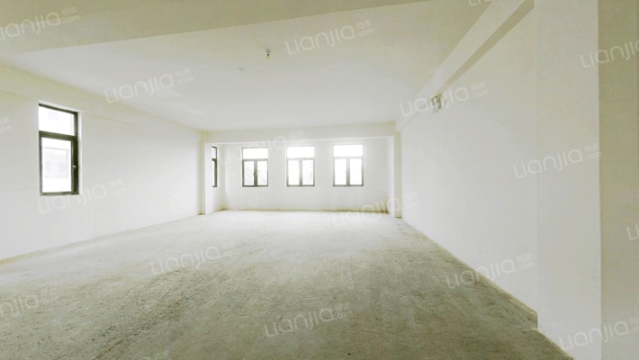 苏通1号二手房实景图