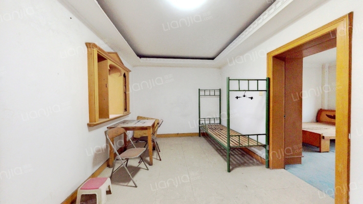 电厂宿舍二手房实景图