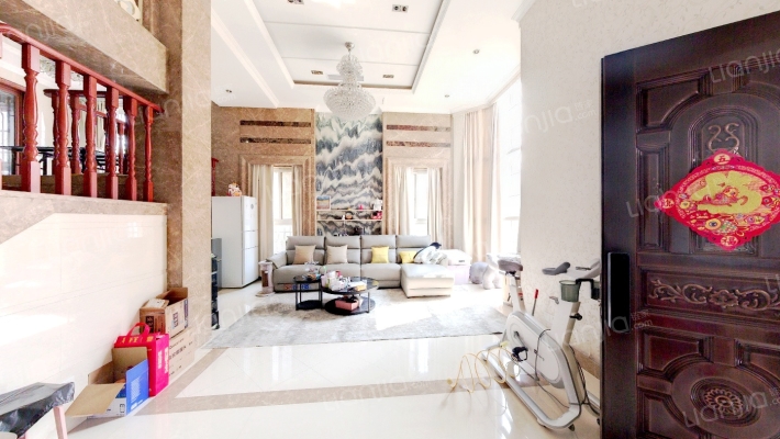 聆湖丽墅二手房实景图