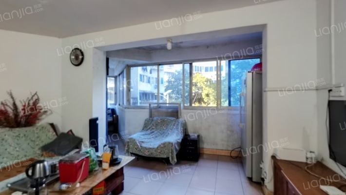 鸾东小区二手房实景图