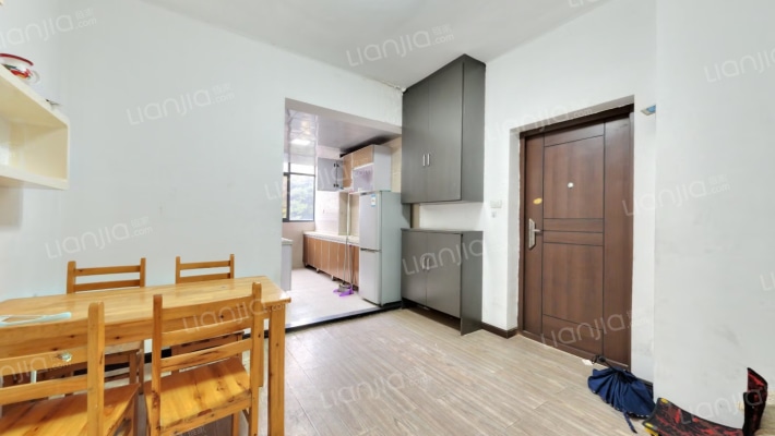 军供小区二手房实景图