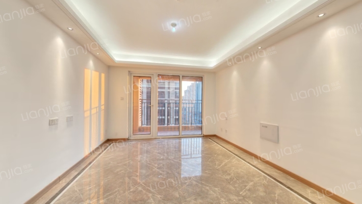 世茂璀璨天城二手房实景图