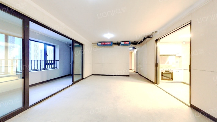 铂悦天汇东区二手房实景图