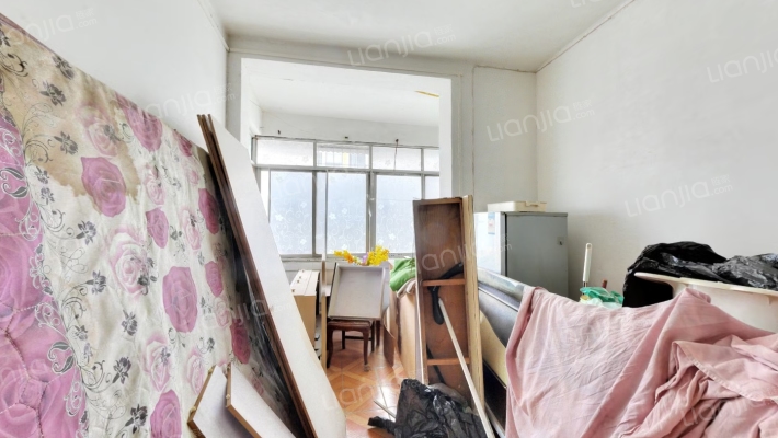 北湖街黄菱苑二手房实景图