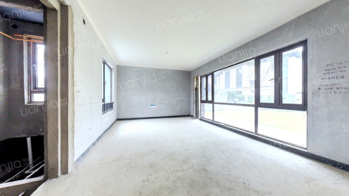 金科博翠山二手房实景图