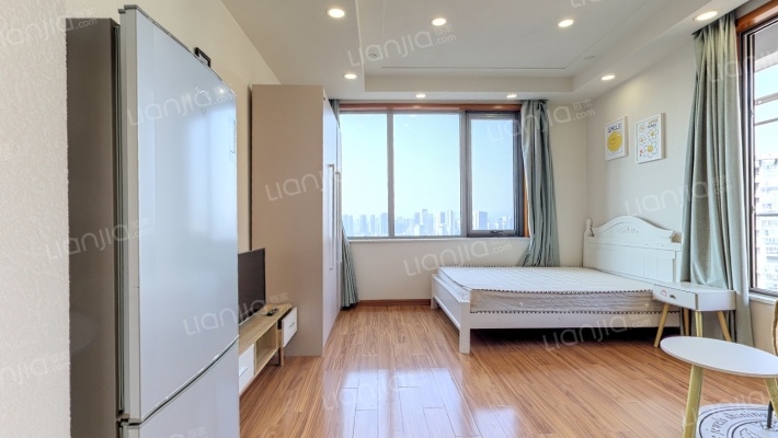 滨江宝龙城市广场二手房实景图