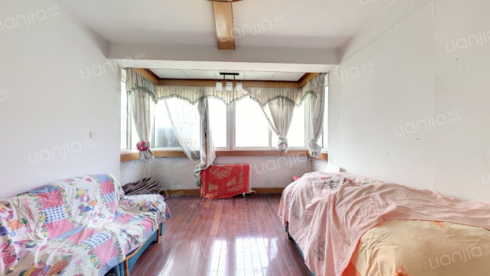 城南新村三期小区二手房实景图