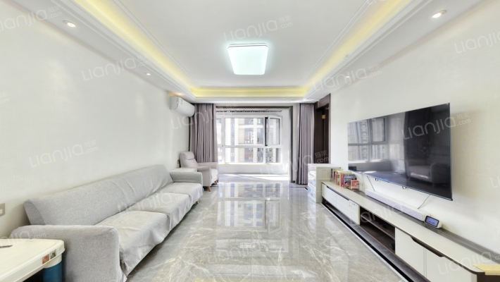 万科翡翠蓝山二手房实景图