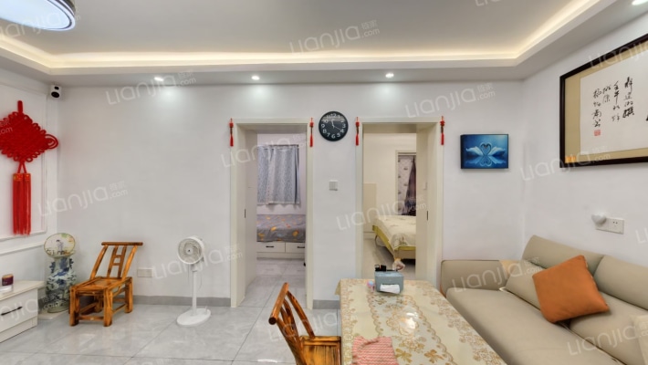 人造板宿舍二手房实景图