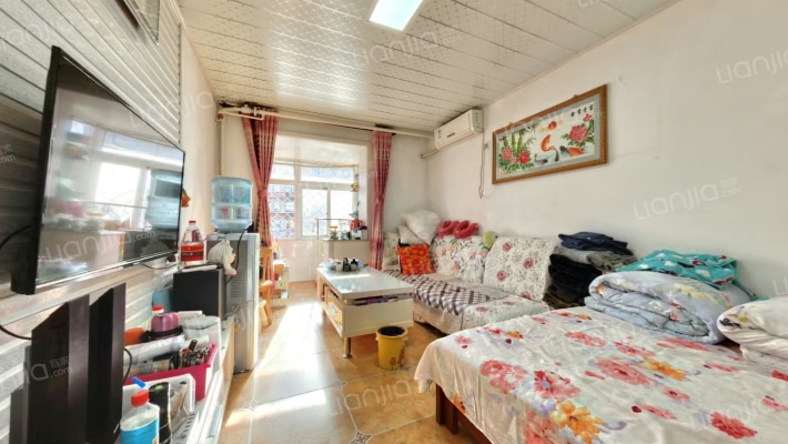 亚新一里二手房实景图