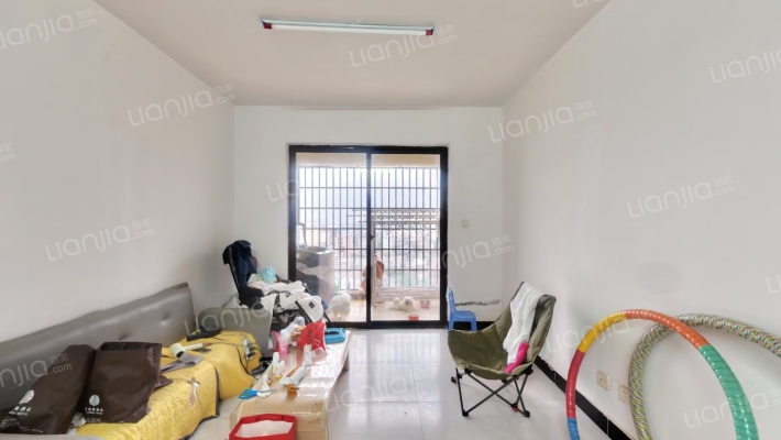 绿地东郡小区二手房实景图