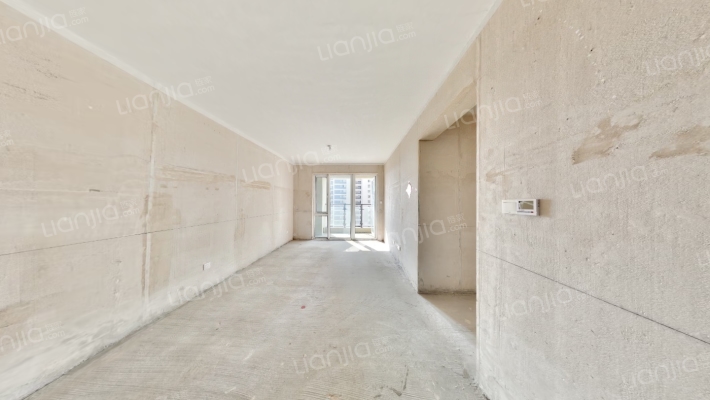 青岛碧桂园瑞源朗悦湾二手房实景图