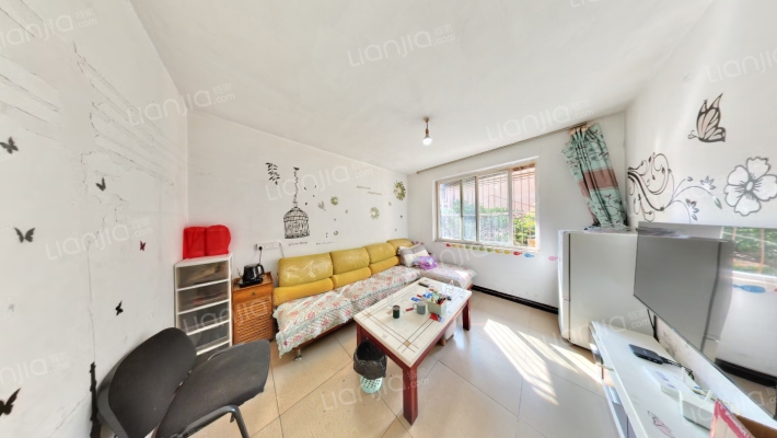 龙栖路644号二手房实景图