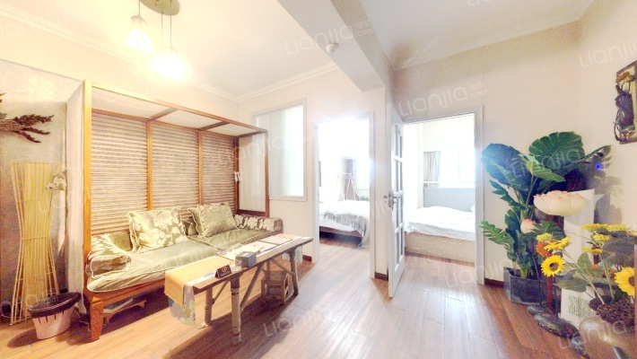 经典2000二手房实景图