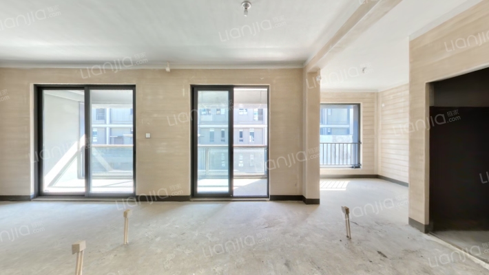 建发天悦云庐二手房实景图