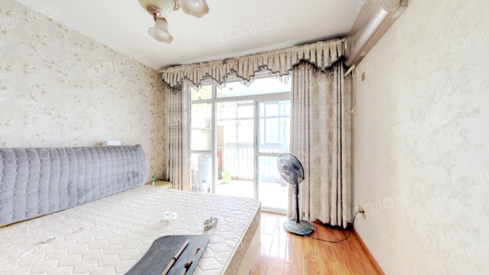 纪元阳光地带二手房实景图