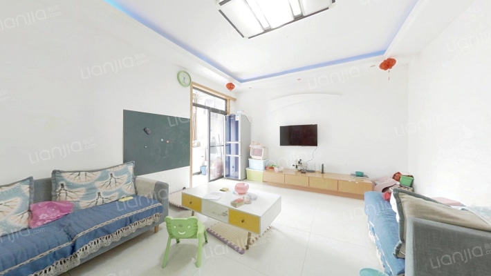 水岸皇庭二手房实景图